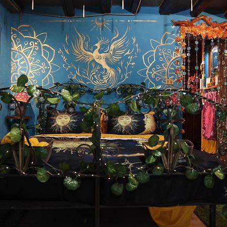 La Casa Di Strega Euphoria - Casa Vacanza Tra Arte E Magia Витербо Экстерьер фото